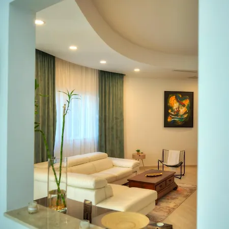 Luxury 2 Bedroom With Large Outdoor & Jacuzzi Jbas1-1 Is-Swieqi