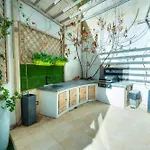 Luxury 2 Bedroom With Large Outdoor & Jacuzzi Jbas1-1