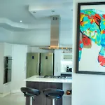 Luxury 2 Bedroom With Large Outdoor & Jacuzzi Jbas1-1 Apartment *
