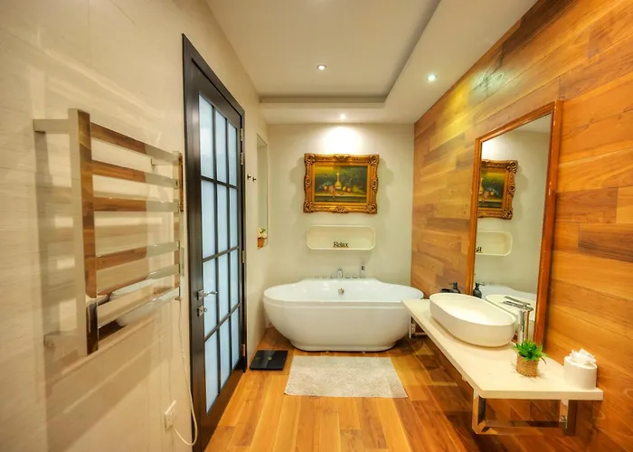 Luxury 2 Bedroom With Large Outdoor & Jacuzzi Jbas1-1 *