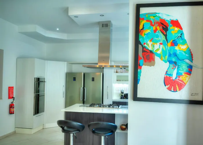 Luxury 2 Bedroom With Large Outdoor & Jacuzzi Jbas1-1 Apartment *