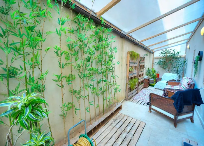 Luxury 2 Bedroom With Large Outdoor & Jacuzzi Jbas1-1 * Is-Swieqi